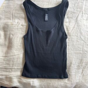 Skims Black Ribbed Tank